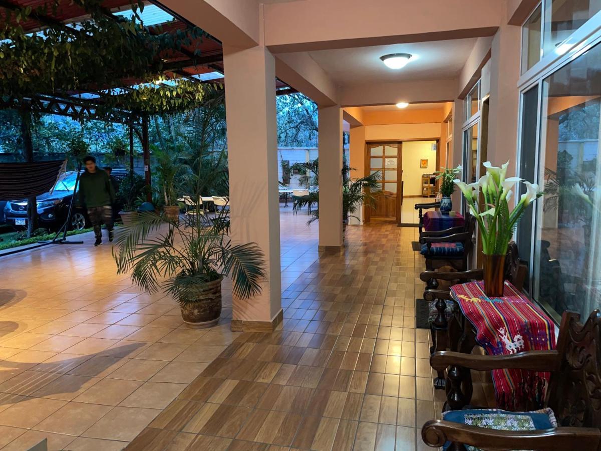 Hotel-Villas Jabel Tinamit Panajachel Exterior foto